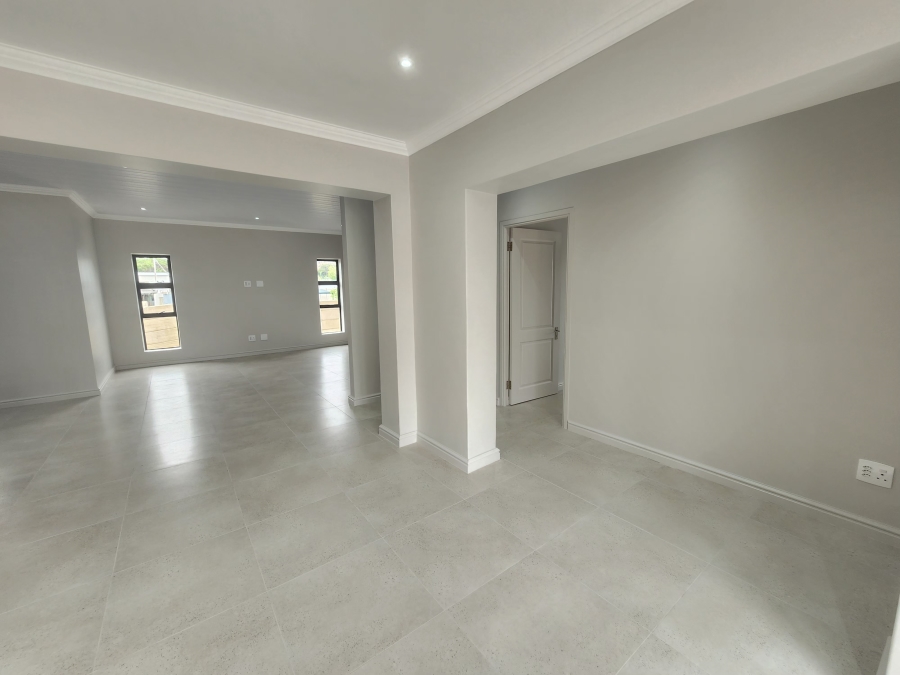 3 Bedroom Property for Sale in Hartenbos Central Western Cape